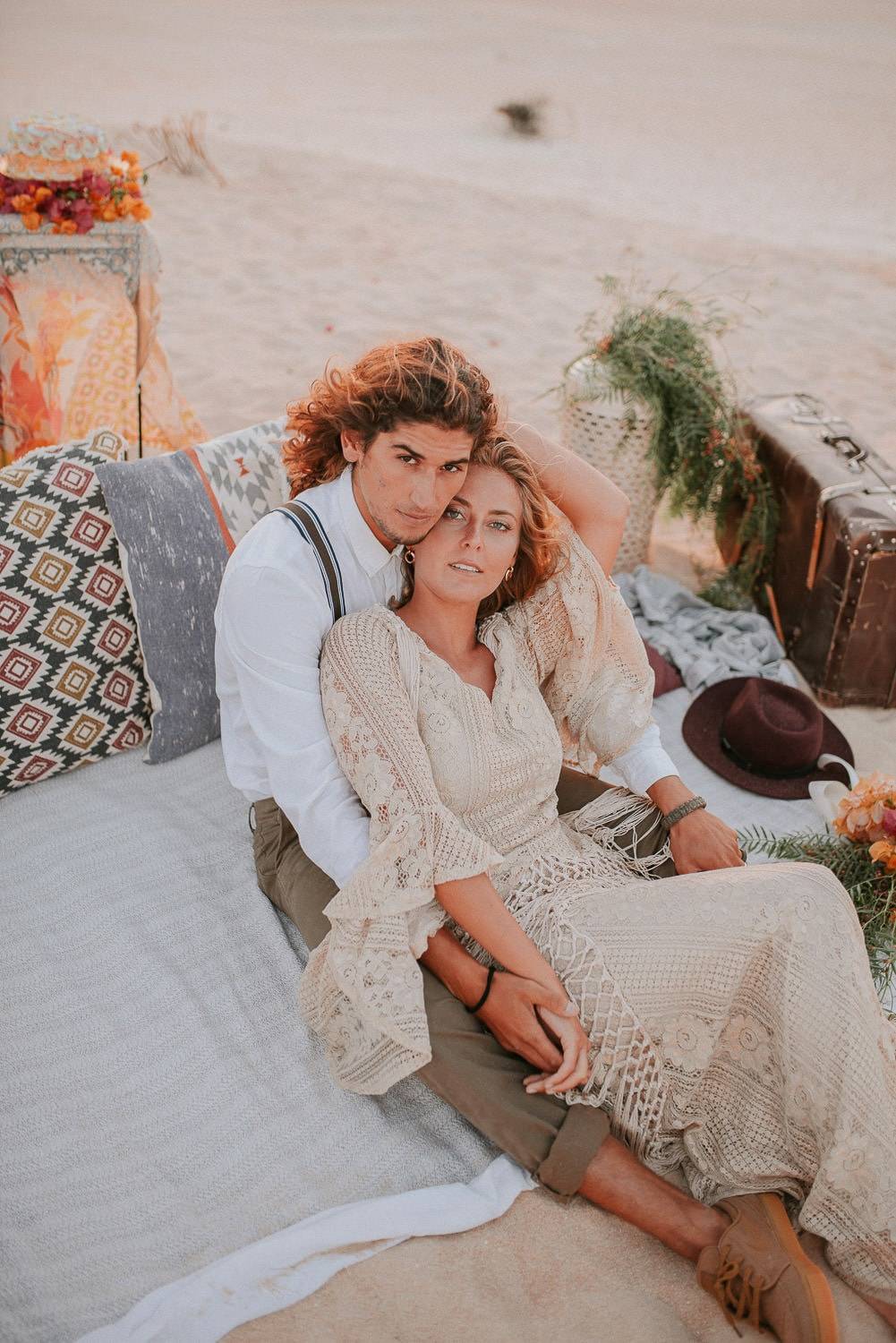 fuerteventura-bohemian-couple-elopement-photographer-dunes-of-corralejo